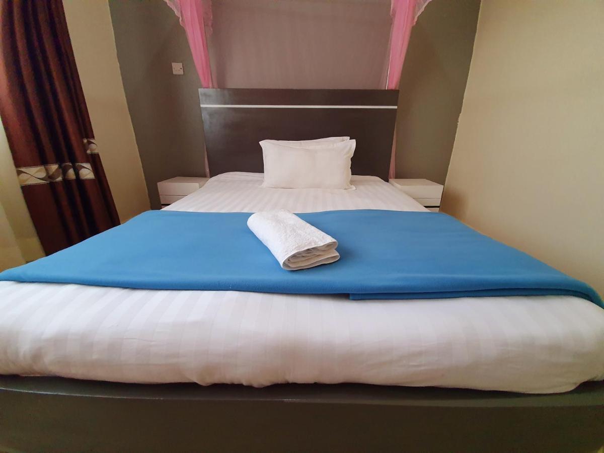 Airport Unique Hotel Entebbe Eksteriør bilde