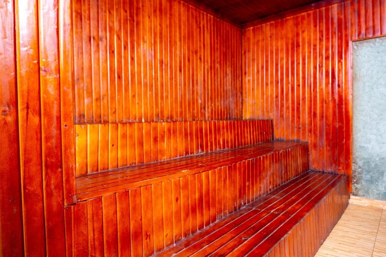 Airport Unique Hotel Entebbe Eksteriør bilde